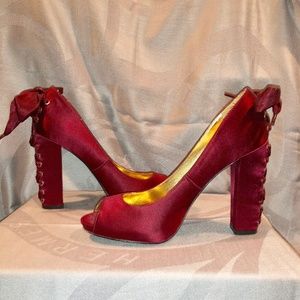 Beverly Feldman Satin Heels Size 7.5